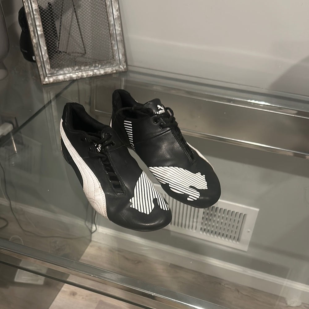 Puma Black and White Athletic Shoes for Performance
